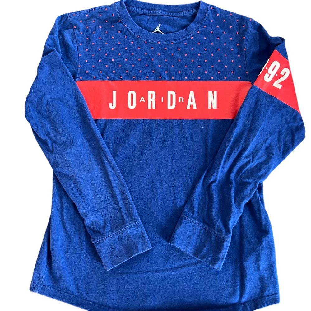 Vintage - Nike- Air Jordan 1992
Long Sleeve T-shirt